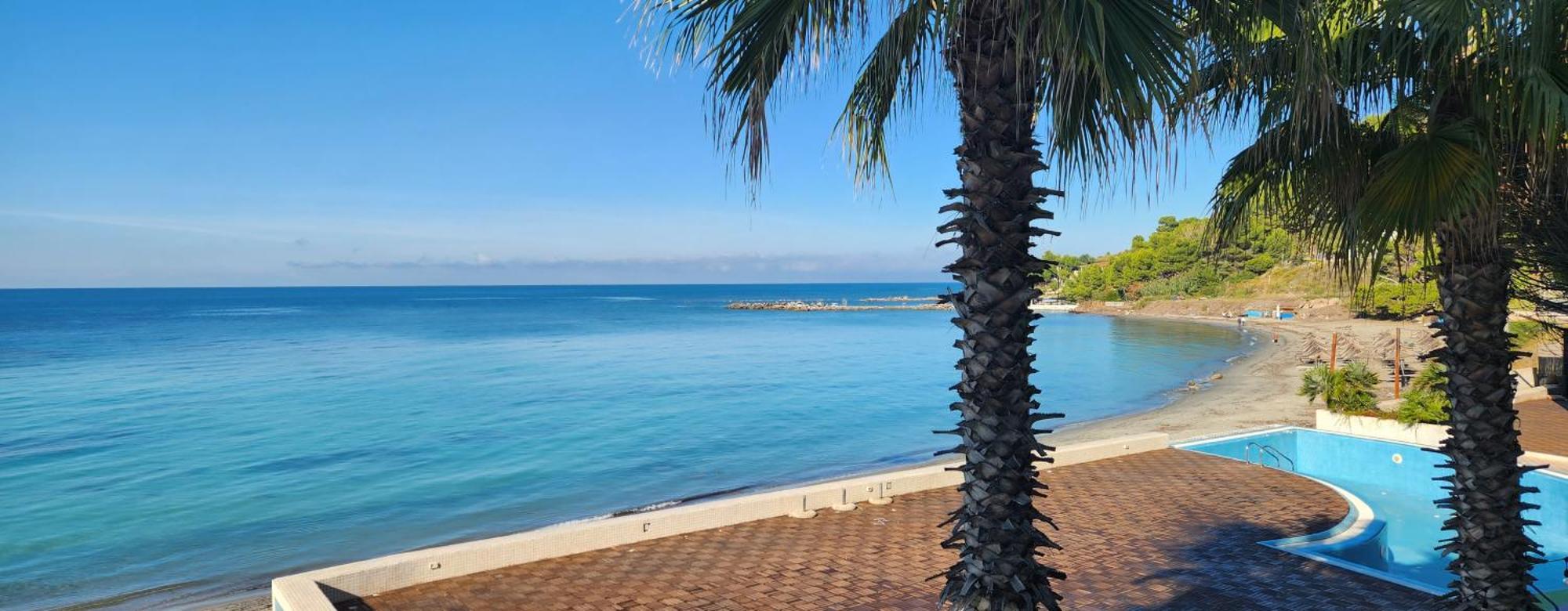 Sea&Sun&Sand Luxury Apartment In Durres Exterior photo